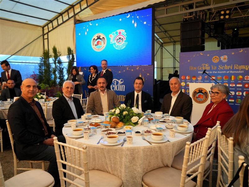 Yeni alanyalılar g&ouml;n&uuml;l sofrasında buluştu