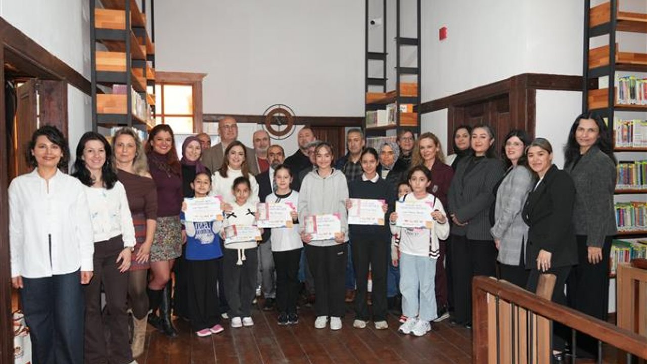 Alanya’da kütüphane haftası’nda anlamlı kutlama: kızılkule’nin 800. yılında 800 öğrenci kitap okudu
