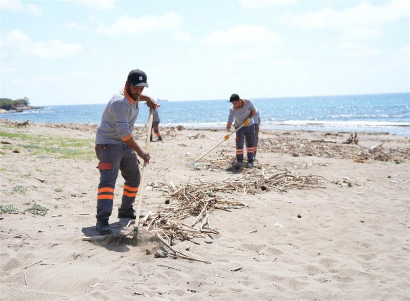 Demirtaş sahilinde doğa ve gelecek i&ccedil;in el ele