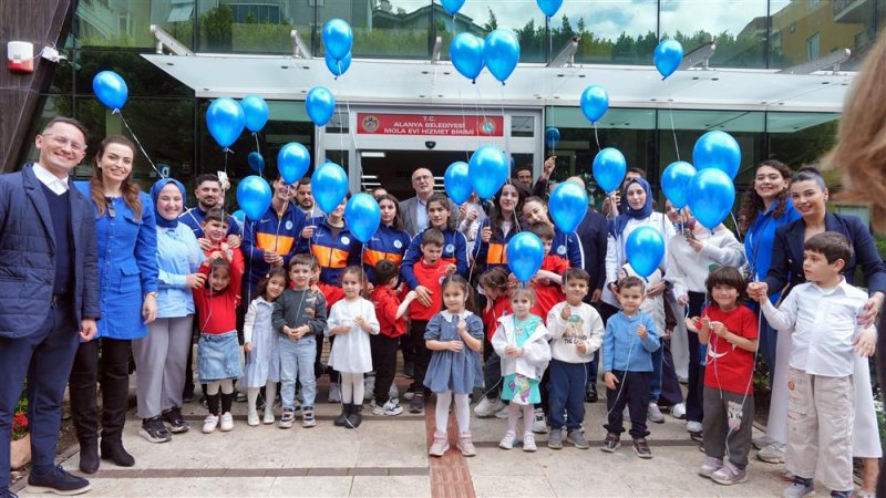 Otizmli bireylerden sanat ile barış &ccedil;ağrısı