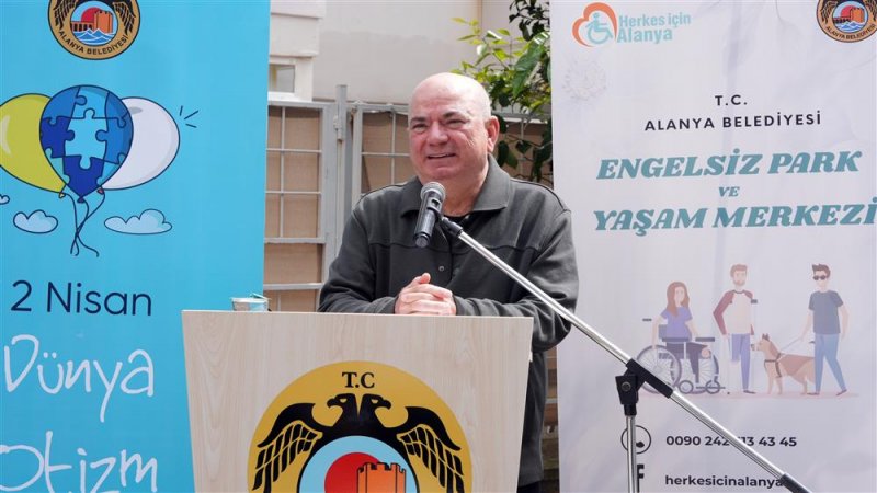 Otizmli bireylerden sanat ile barış &ccedil;ağrısı