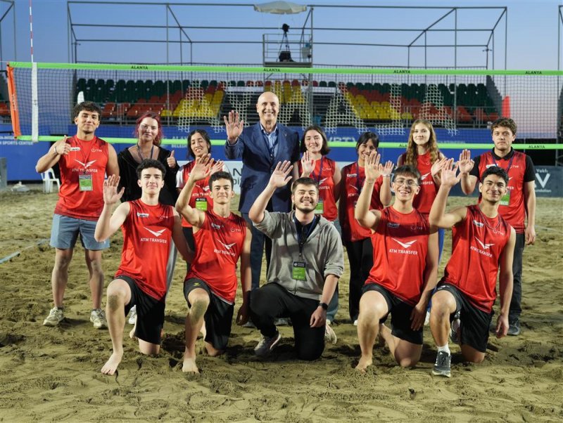 Plaj voleybolu sezonu alanya&rsquo;da a&ccedil;ıldı