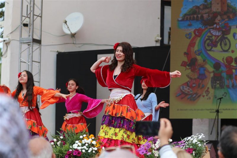 8. uluslararası alanya &ccedil;ocuk festivali başladı