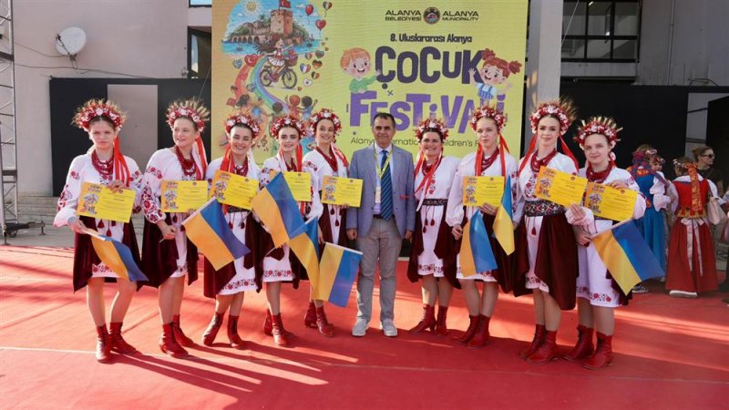8. uluslararası alanya &ccedil;ocuk festivali başladı