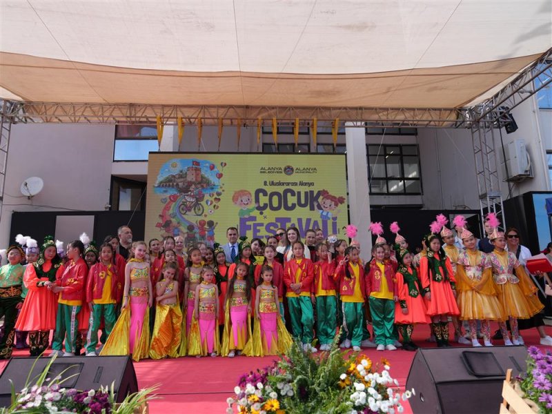 8. uluslararası alanya &ccedil;ocuk festivali başladı