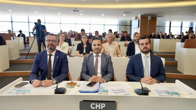 Alanya belediyesi mayıs ayı meclis toplantısı yapıldı - başkan &ouml;z&ccedil;elik: bu gurur alanya&rsquo;mızın hanesine yazılmıştır