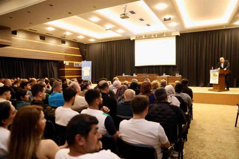 Alanya belediyesi&rsquo;nden turizm sezonu &ouml;ncesi gıda ve hijyen zirvesi