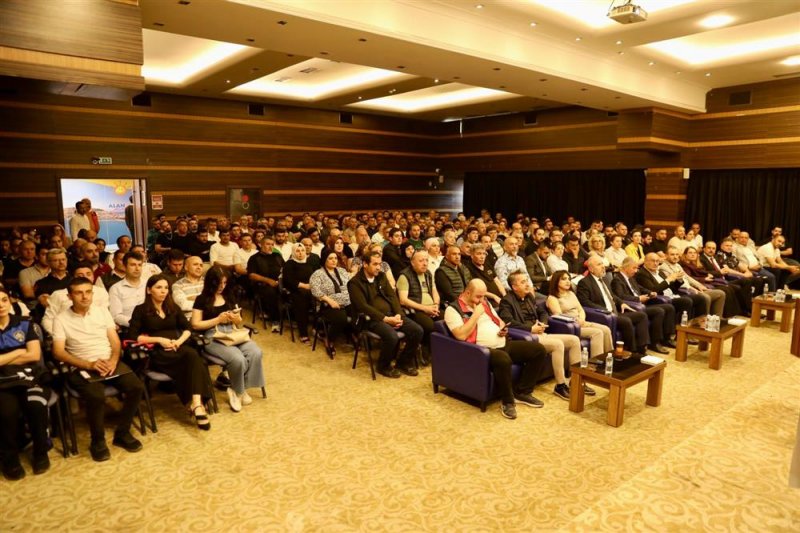 Alanya belediyesi&rsquo;nden turizm sezonu &ouml;ncesi gıda ve hijyen zirvesi
