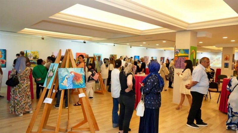 Alanya&rsquo;da engeller sanatla aşıldı: &ldquo;hayalden tuvale&rdquo; sergisi b&uuml;y&uuml;k ilgi g&ouml;rd&uuml;