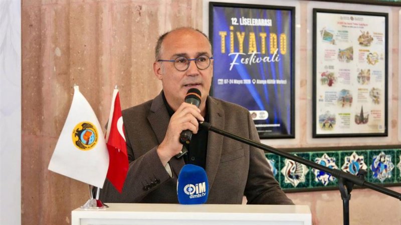 Alanya&rsquo;da engeller sanatla aşıldı: &ldquo;hayalden tuvale&rdquo; sergisi b&uuml;y&uuml;k ilgi g&ouml;rd&uuml;