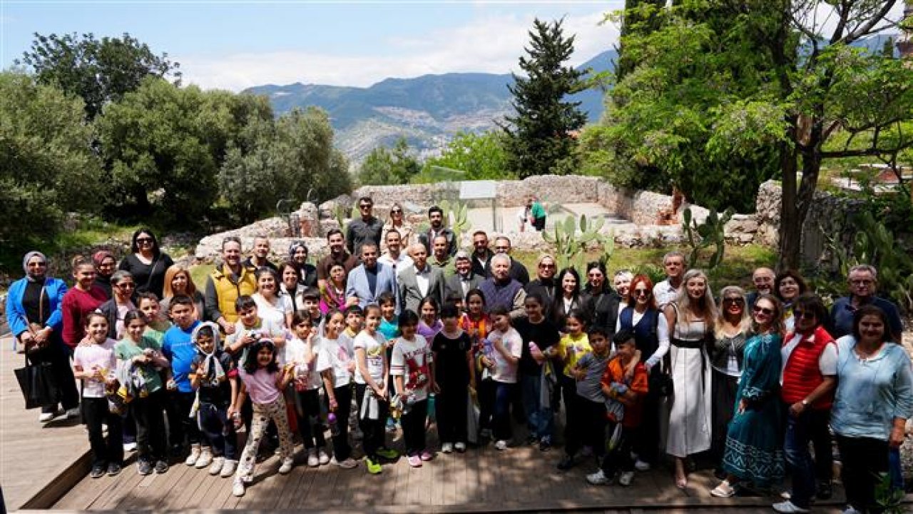 Alanya’da hıdırellez coşkusu: çocuklar geleneksel oyunlarla baharı karşıladı