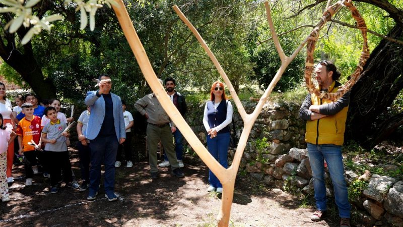 Alanya&rsquo;da hıdırellez coşkusu: &ccedil;ocuklar geleneksel oyunlarla baharı karşıladı