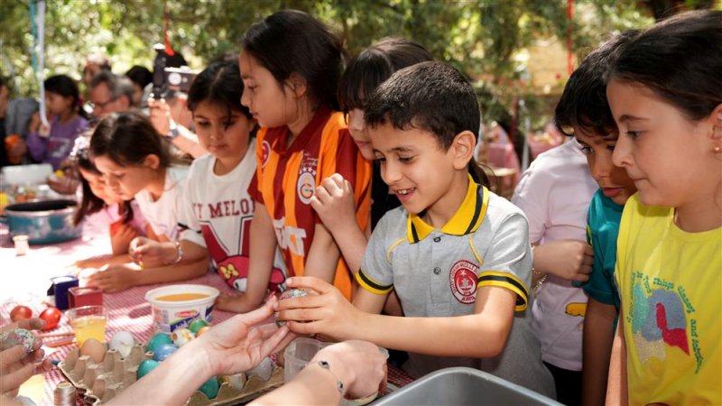 Alanya&rsquo;da hıdırellez coşkusu: &ccedil;ocuklar geleneksel oyunlarla baharı karşıladı