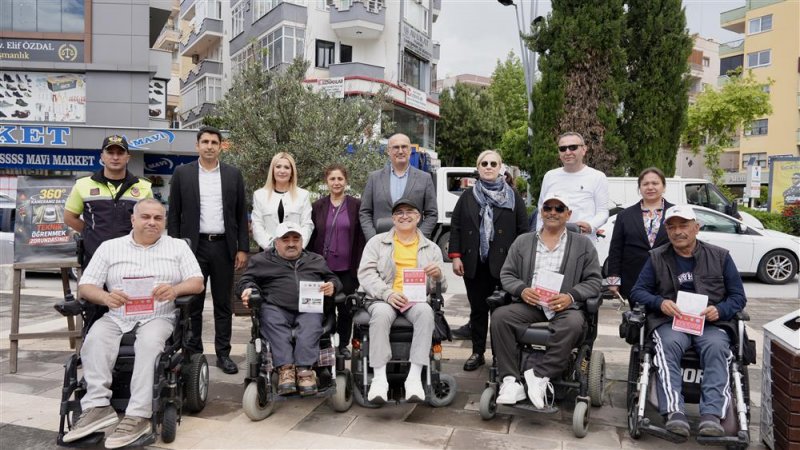 Alanya&rsquo;da trafik haftası&rsquo;nda anlamlı etkinlik