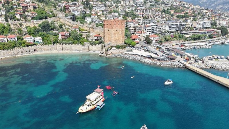 Alanya&rsquo;nın mavisi i&ccedil;in el ele verildi