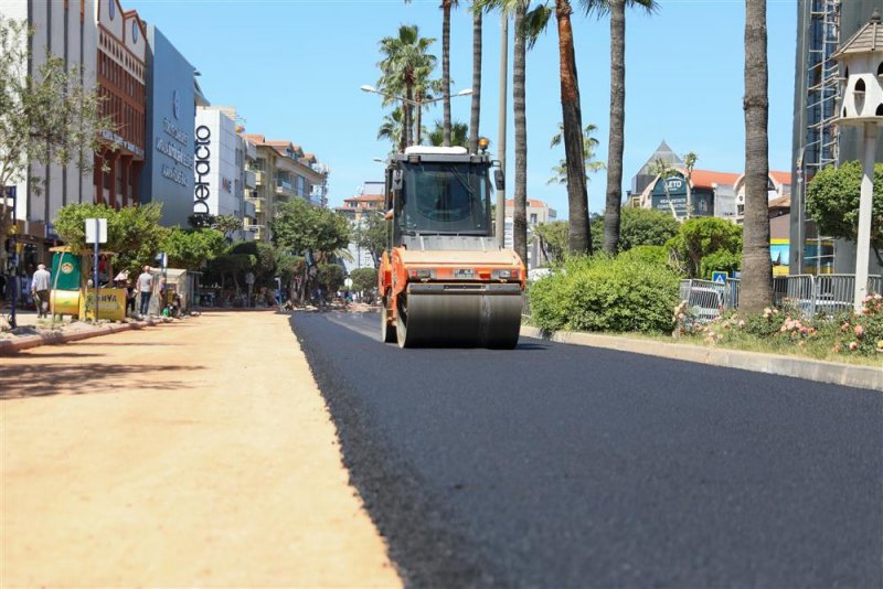 Atat&uuml;rk caddesi 3 mayıs itibariyle a&ccedil;ılıyor