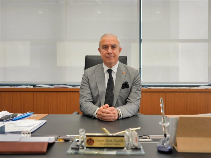 Başkan özçelik anneler günü'nü kutladı
