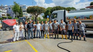Temizlik işleri ekipleri alanya’yı bayrama hazırlıyor