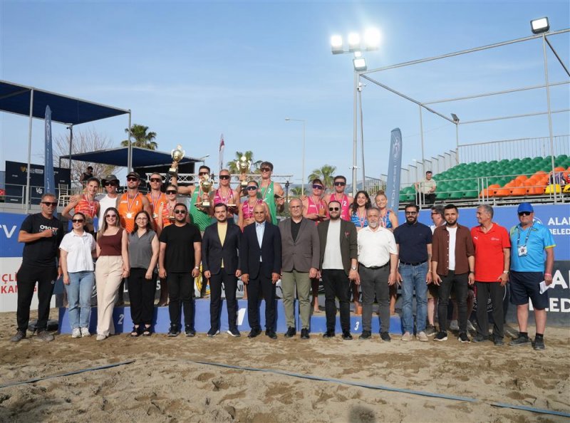 Uluslararası alanya kızılkule cup d&uuml;nyayı bir araya getirdi