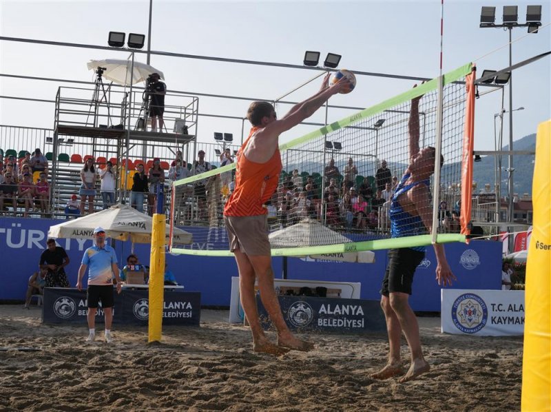 Uluslararası alanya kızılkule cup d&uuml;nyayı bir araya getirdi