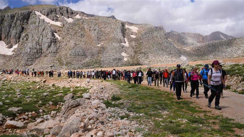 3. alanya keykubad g&ouml;&ccedil; ve kervan yolu y&uuml;r&uuml;y&uuml;ş&uuml;&rsquo;nde tarih ile doğa i&ccedil; i&ccedil;e