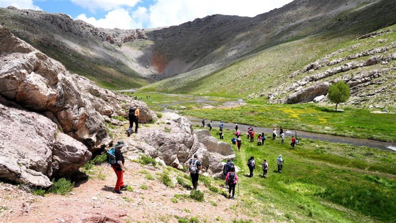 3. alanya keykubad g&ouml;&ccedil; ve kervan yolu y&uuml;r&uuml;y&uuml;ş&uuml;&rsquo;nde tarih ile doğa i&ccedil; i&ccedil;e