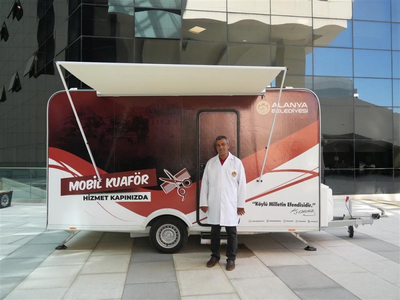 Alanya belediyesi mobil kuaf&ouml;r aracı hizmete başladı