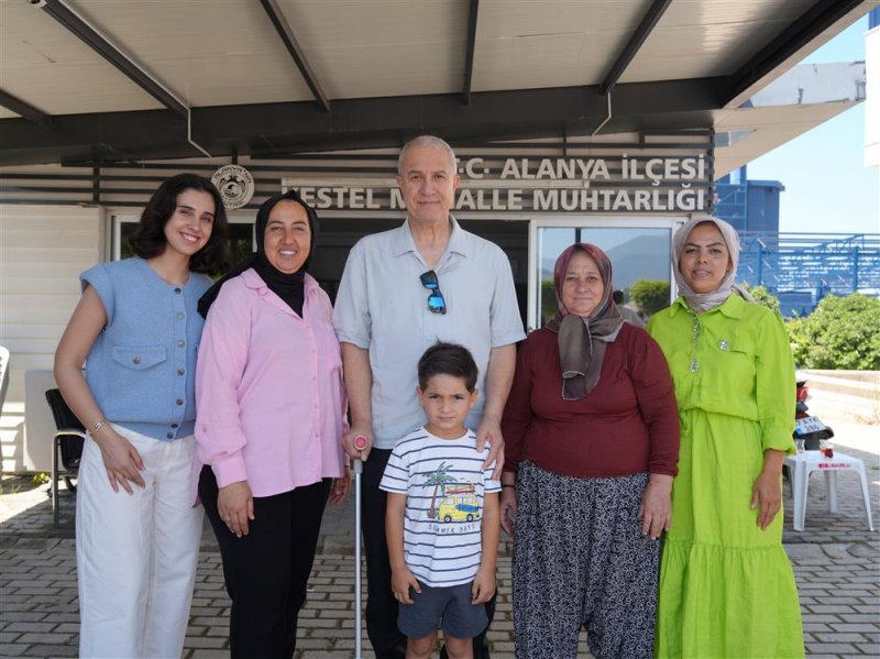 Alanya belediyesi&rsquo;nden kestel ve mahmutlar&rsquo;da yol seferberliği