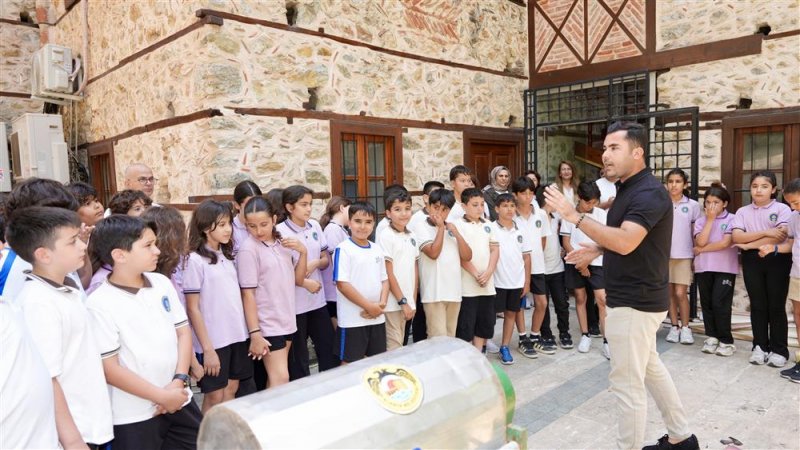 Alanya&rsquo;da &ccedil;evre haftası coşkuyla kutlandı gelecek nesiller i&ccedil;in doğaya dokunan etkinlikler d&uuml;zenlendi