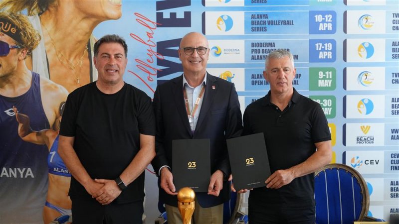 Alanya, d&uuml;nya plaj voleybolunun merkezi oluyor: "m&uuml;kemmeliyet merkezi" imzaları atıldı