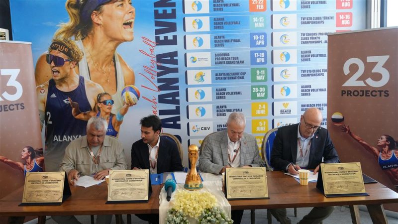 Alanya, d&uuml;nya plaj voleybolunun merkezi oluyor: "m&uuml;kemmeliyet merkezi" imzaları atıldı