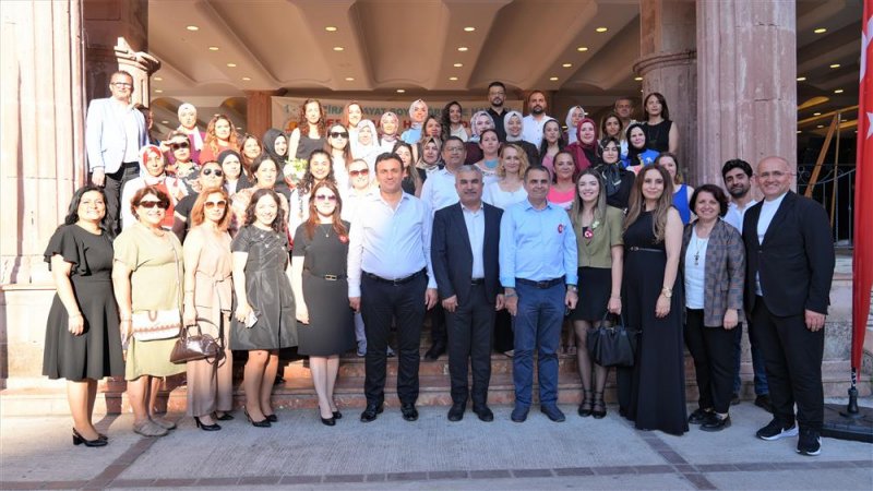 El sanatları kursu yılsonu sergileri tamamlandı