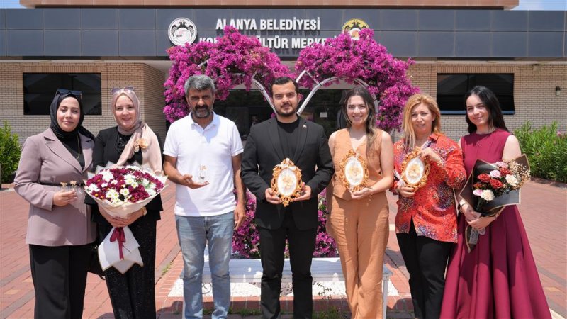 El sanatları kursu yılsonu sergileri tamamlandı