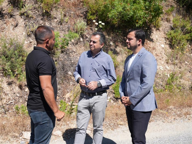 Kırsal mahalle ve yaylalarda y&ouml;n tabelası &ccedil;alışmaları s&uuml;r&uuml;yor