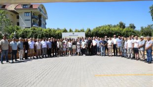 Alanya belediyesi 168 arı kovanını üreticiyle buluşturdu
