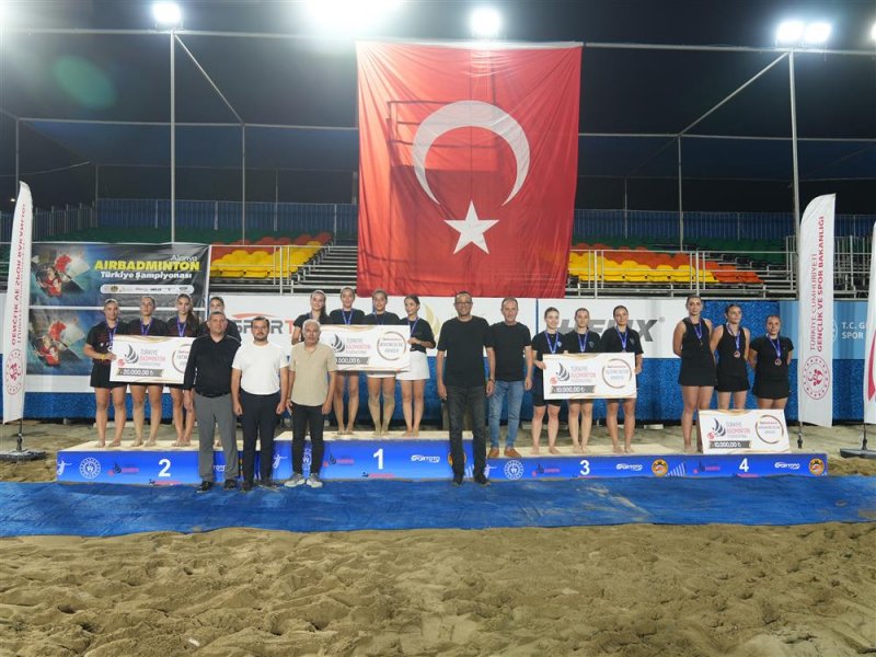 2026 air badminton t&uuml;rkiye şampiyonası tamamlandı