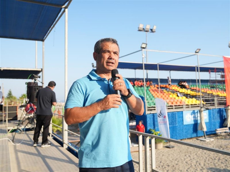 Air badminton t&uuml;rkiye şampiyonası alanya&rsquo;da başladı