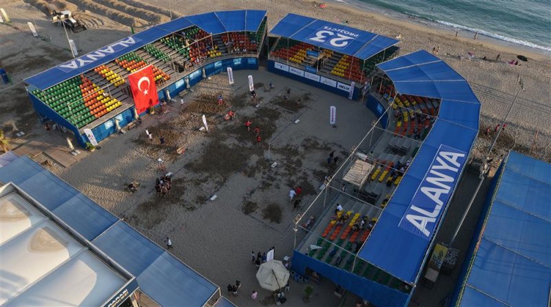 Air badminton t&uuml;rkiye şampiyonası alanya&rsquo;da başladı