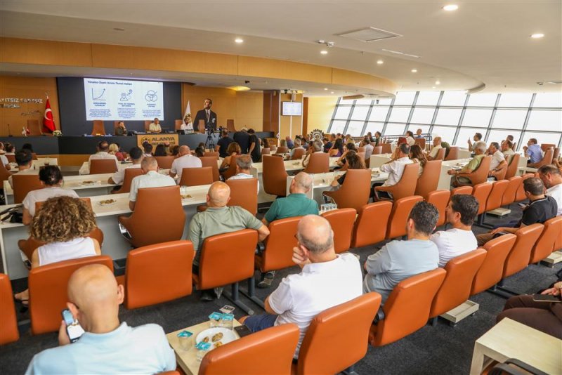 Akdeniz i&ccedil;in acil eylem &ccedil;ağrısı bilimsel rapor kamuoyuyla paylaşıldı: "akdeniz'i korumak zorundayız"