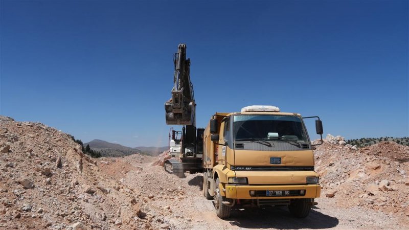 Alanya belediyesi yaylalarda ulaşım ağını g&uuml;&ccedil;lendiriyor