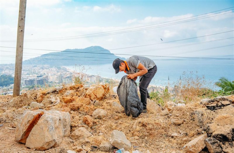 Alanya&rsquo;nın her noktasında kapsamlı temizlik harekatı