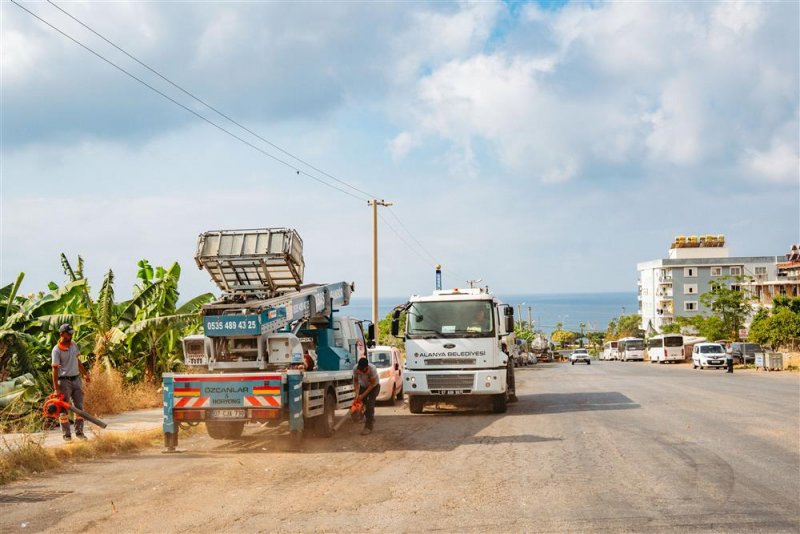 Alanya&rsquo;nın her noktasında kapsamlı temizlik harekatı