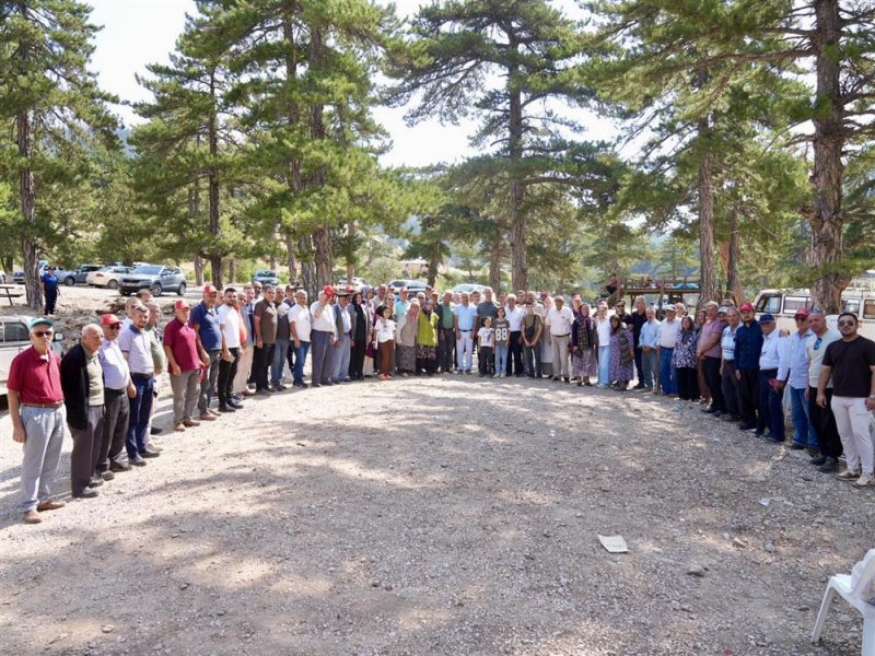 Başkan &ouml;z&ccedil;elik, alanya&rsquo;nın yaylalarını 3 g&uuml;n boyunca adım adım gezdi