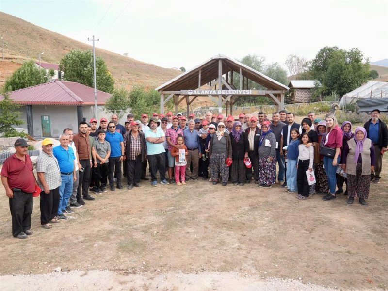 Başkan &ouml;z&ccedil;elik, alanya&rsquo;nın yaylalarını 3 g&uuml;n boyunca adım adım gezdi