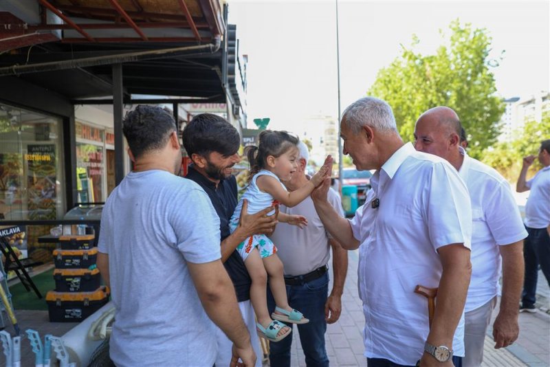 Başkan &ouml;z&ccedil;elik: en kıymetli yol g&ouml;sterici vatandaşımızın d&uuml;ş&uuml;ncesidir