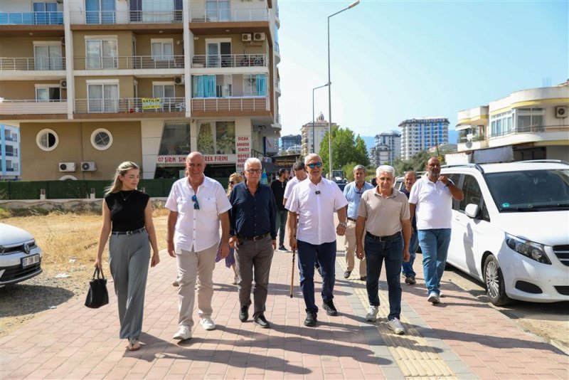 Başkan &ouml;z&ccedil;elik: en kıymetli yol g&ouml;sterici vatandaşımızın d&uuml;ş&uuml;ncesidir