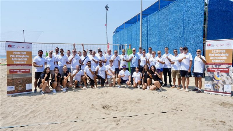 Fıvb plaj voleybolu antren&ouml;rl&uuml;k kursu alanya&rsquo;da başladı