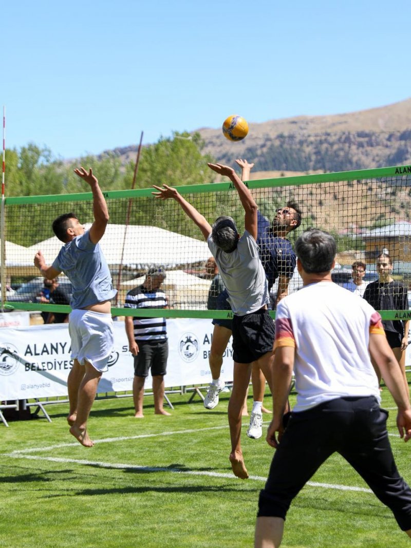 G&ouml;kbel&rsquo;de m&uuml;zik, spor ve k&uuml;lt&uuml;r bir arada
