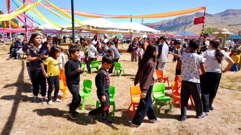 G&ouml;kbel&rsquo;de m&uuml;zik, spor ve k&uuml;lt&uuml;r bir arada