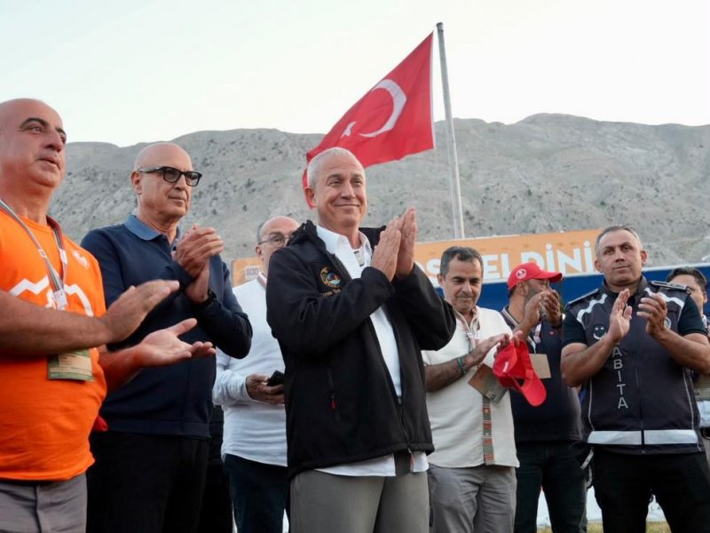 G&ouml;kbel'de zirve değişmedi: başpehlivan enes doğan g&uuml;reş ağası utkan hasan eminoğlu oldu
